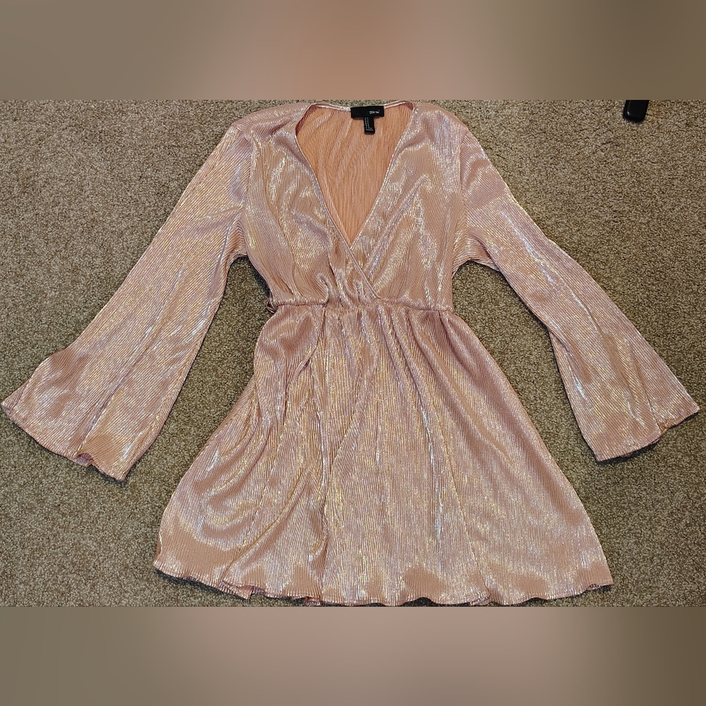 SBetro Size XL Women’s Shimmery Pink V-Neck Wrap Dress